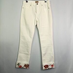 Driftwood Colette Floral Embroidered Cuff Cropped White Jeans Size 28